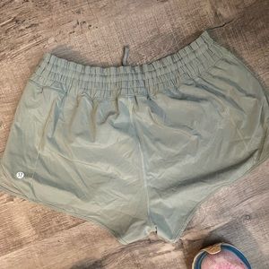 Lululemon hotty hot shorts